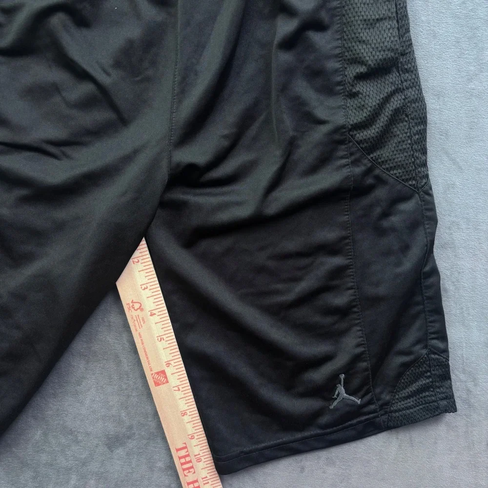 Jordan Mens Black Basketball Shorts Mesh Panels Jumpman Logo Size L